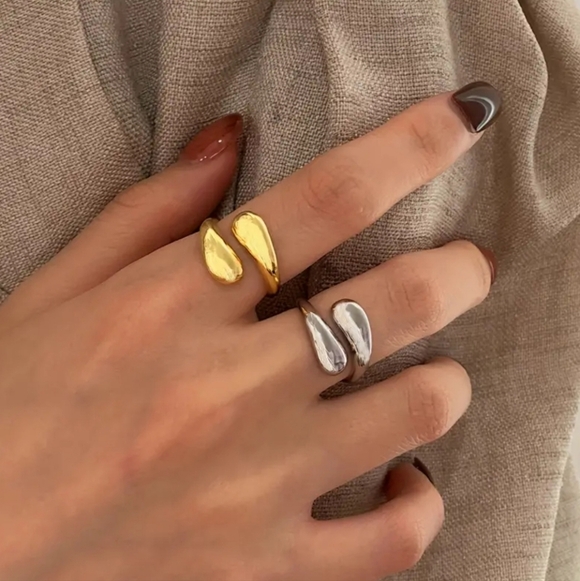 NEW! Waterdrop RESIZABLE ring - Picture 1 of 11